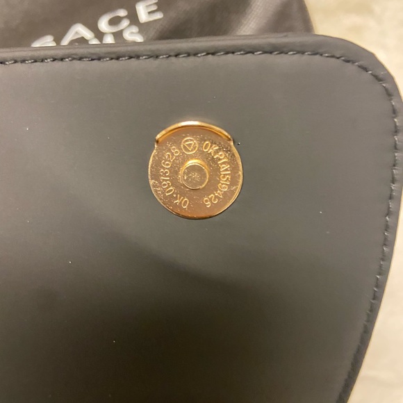 New Versace parfums vegan leather crossbody bag - Picture 7 of 9